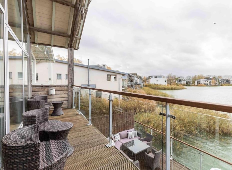 Вилла Otters Holt Somerford Keynes Экстерьер фото